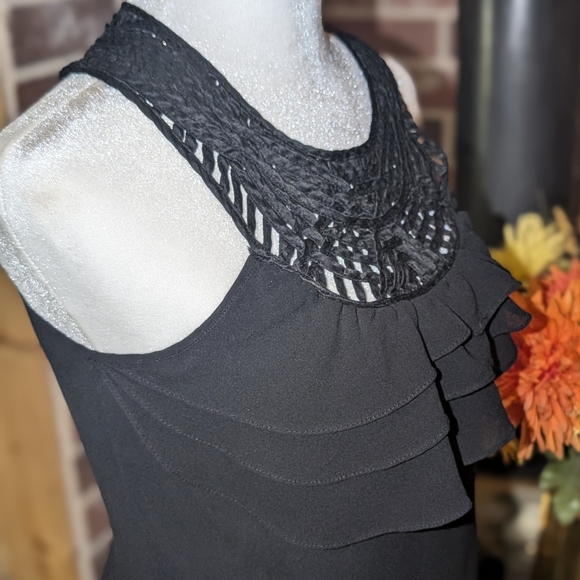 100% Silk Black Sleeveless Peplum Ruffled Blouse-White House Black Market XS - Picture 9 of 14
